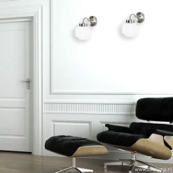 Art Deco wandlamp staal met wit glas