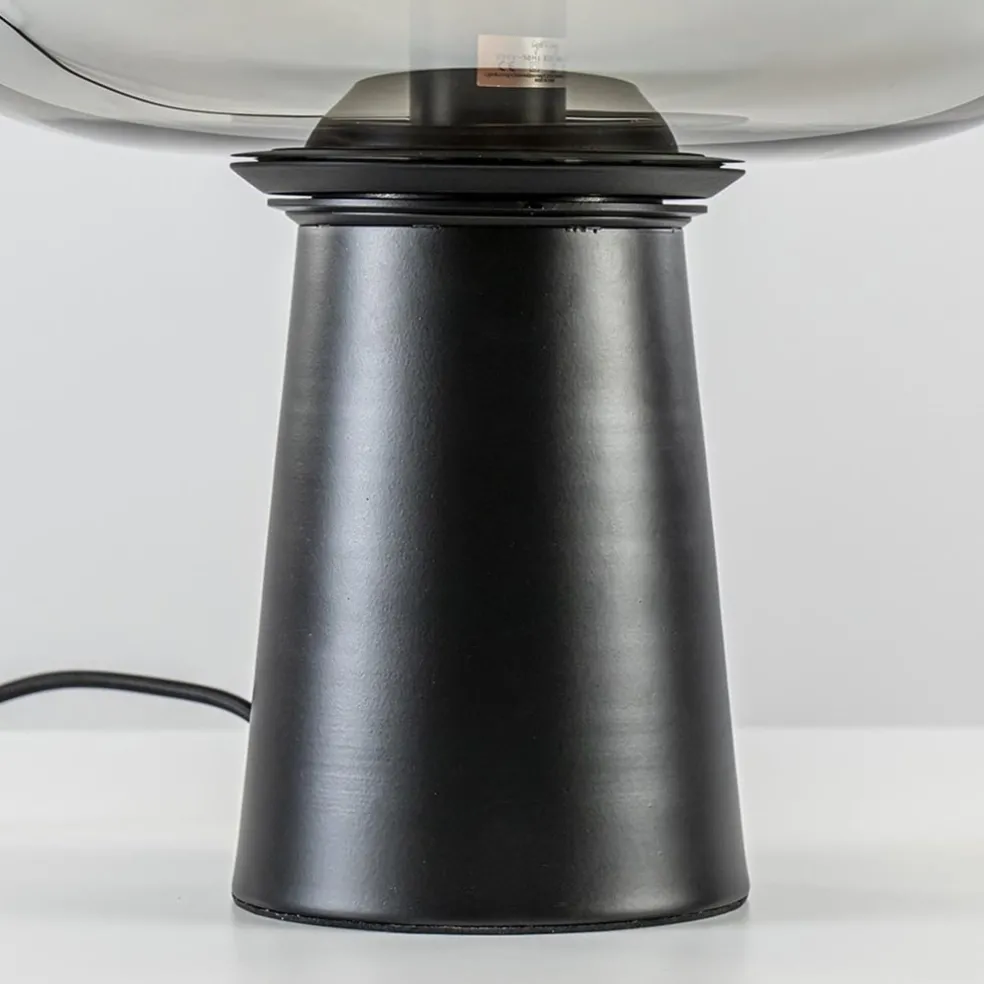 Grote tafellamp Amarah zwart met smoke glazen kap