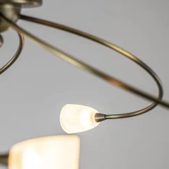 Klassieke plafondlamp brons met wit gevlamd glas