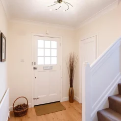 Klassieke plafondlamp brons met wit gevlamd glas