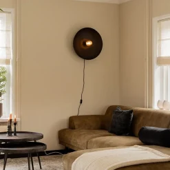 Mat zwarte wandlamp Neva inclusief snoer