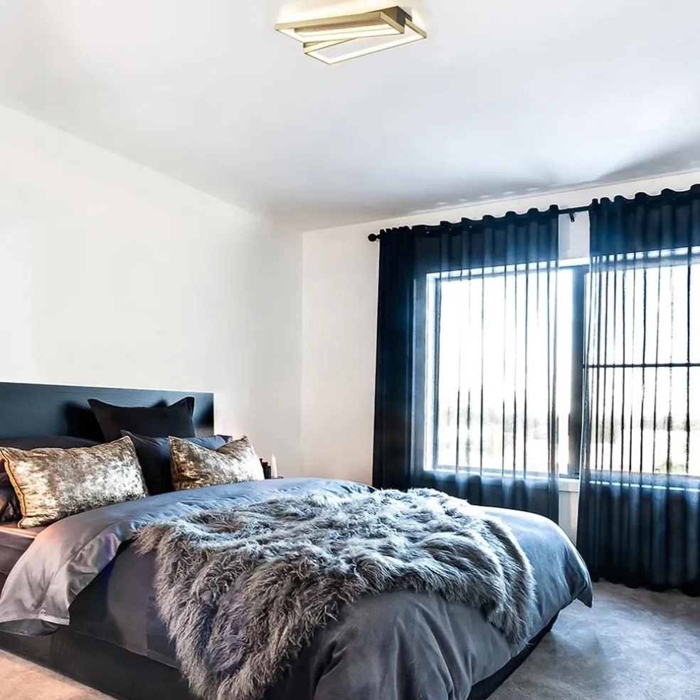 Rechthoekige LED plafondlamp zwart goud design