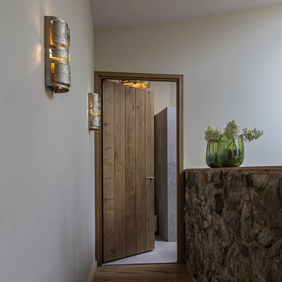 Robuuste wandlamp ambachtelijk zilver