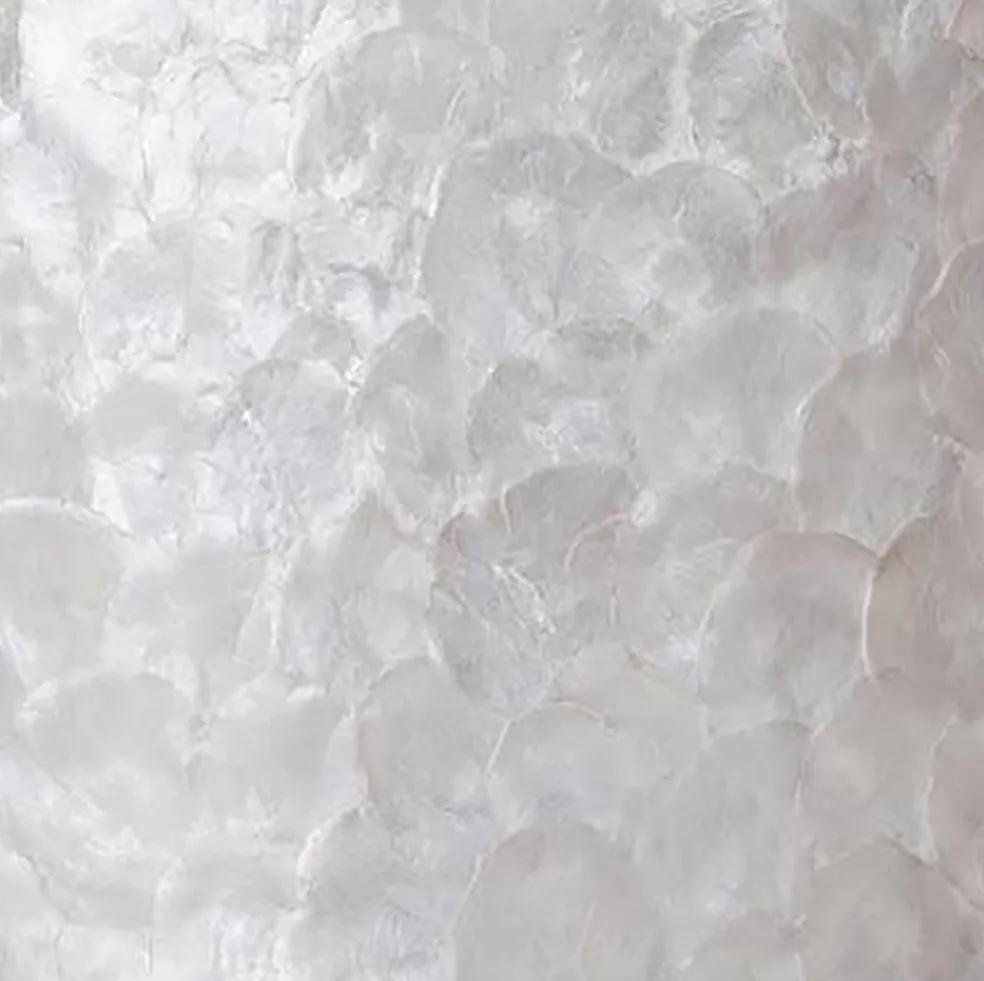 Romantische schelpen wandlamp ivoor