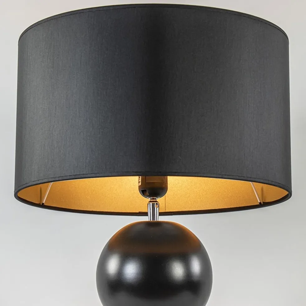 Stijvolle tafellamp keramiek zwart met kap zwart/goud