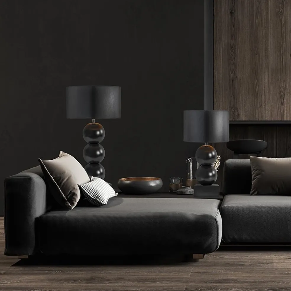 Stijvolle tafellamp keramiek zwart met kap zwart/goud