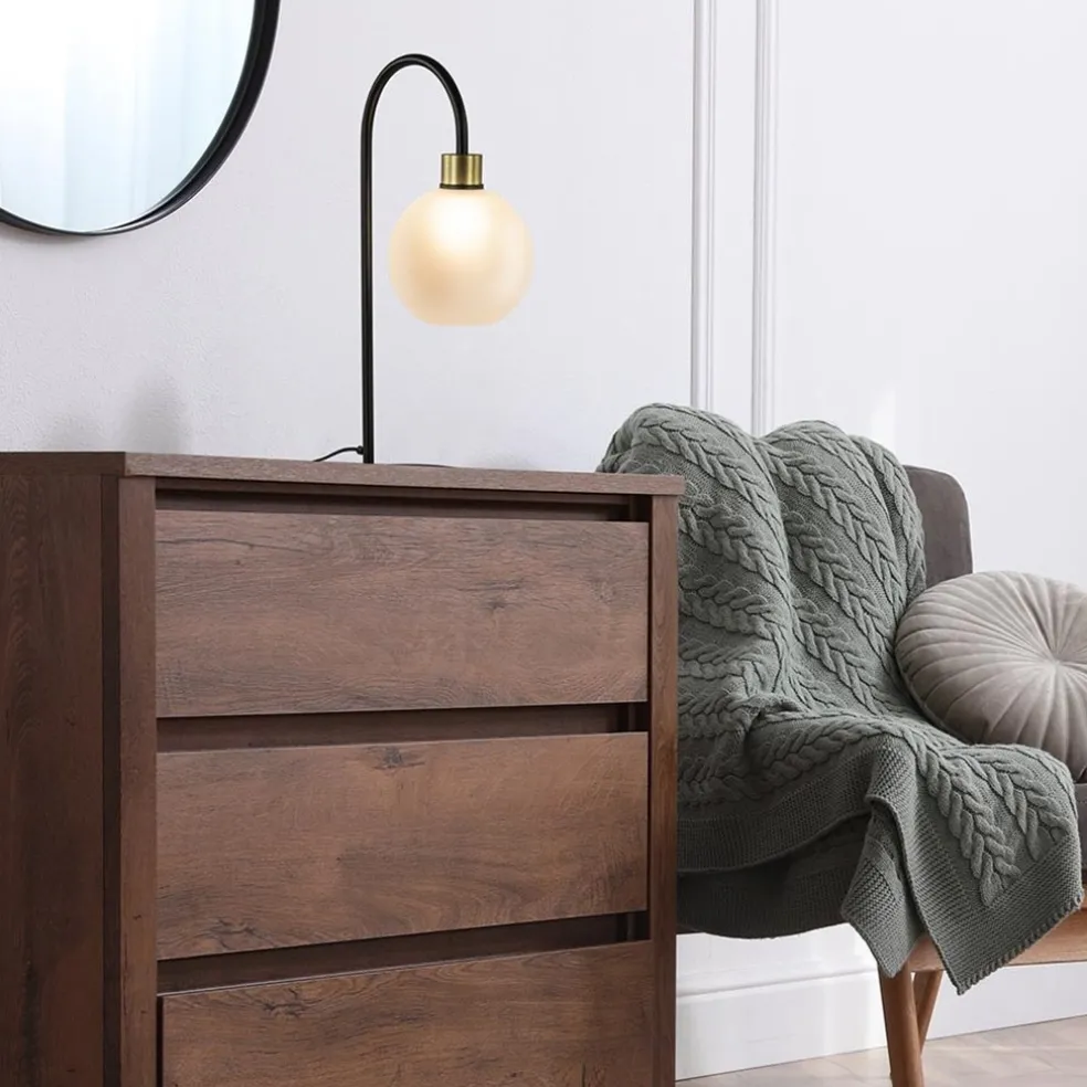 Strak klassieke tafellamp zwart met opaal glas