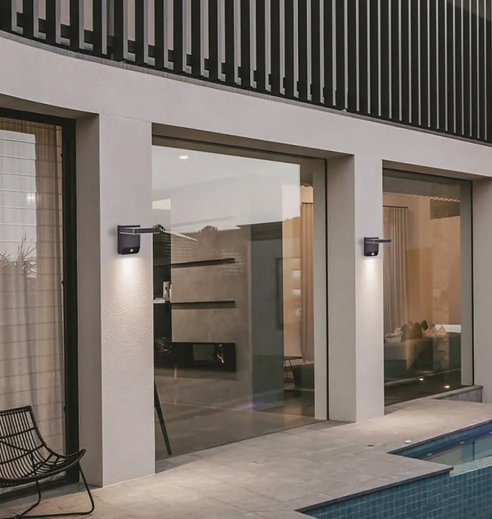 Verstelbare LED buitenlamp zwart IP54 met sensor