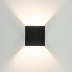 Wandlamp Stretto kubus zwart/goud