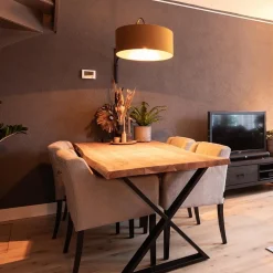 Wandlamp zwart met velourse kap