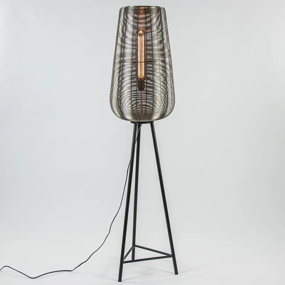 Zwarte driepoot Adeta met nikkel kap